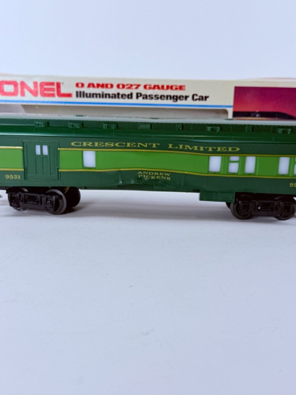 Lionel Vintage Crescent Limited O & O27 Gauge 9531  Illuminated Passenger Car